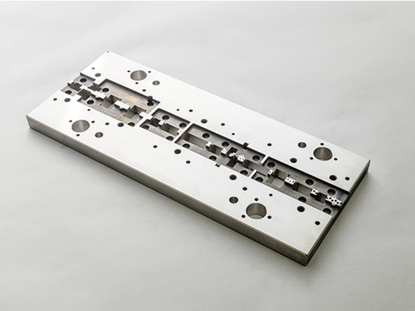 火狐体育app登录：信通联塑胶获得一种模具热浇道结构专利确保注塑物料的熔融状况安稳