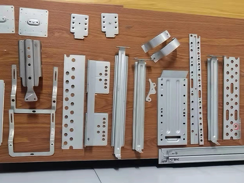 火狐体育官方网站网址下载:炬业科技新专利：大型复杂塑料制品注塑模具助力行业升级